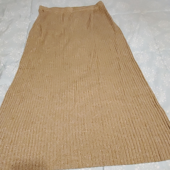 East Spirit 3-piece sweater, skirt, jacket size XL - Picture 3 of 8